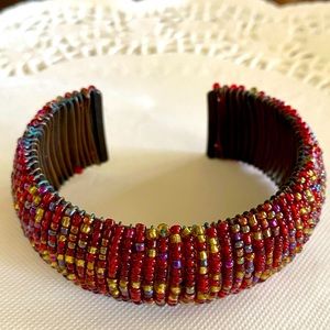 BEAUTIFUL SEAD BEADED CUFF BRACELET